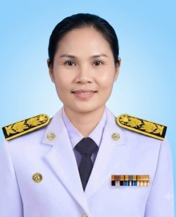 นางมยุรี ทองน้อย
